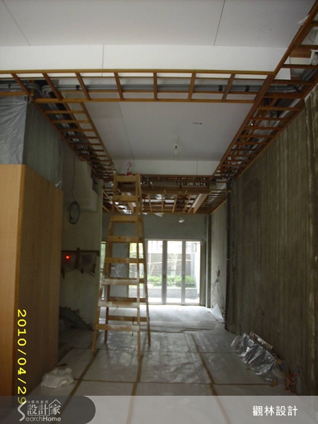 接手裝修到一半的透天住宅，必須將原裝潢拆除，管線重