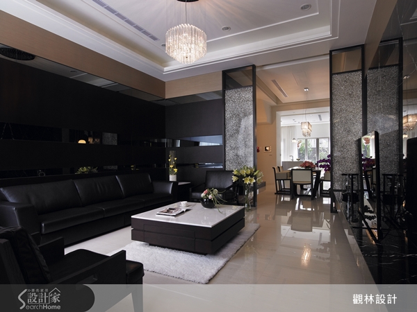 接手裝修到一半的透天住宅,必須將原裝潢拆除,管線重