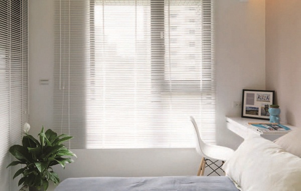 全新的電樓套梯大樓套房,坪數有限, 且格局頗為狹長