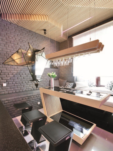 本案位在莫斯科，來自當地的Geometrix Design設計公司