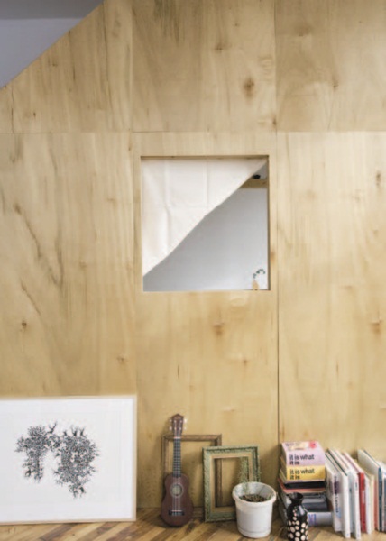 這棟位於紐約的房子，原本是紡織工廠的公寓住宅，是設