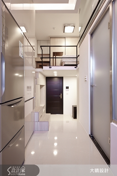 實際坪數只有 5 坪多的夾層屋，包含夾層的使用空間不