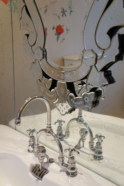 倫敦西區的肯辛頓與切爾西皇家自治區 (Royal Borough 