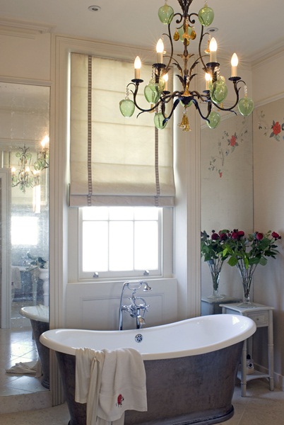 倫敦西區的肯辛頓與切爾西皇家自治區 (Royal Borough 