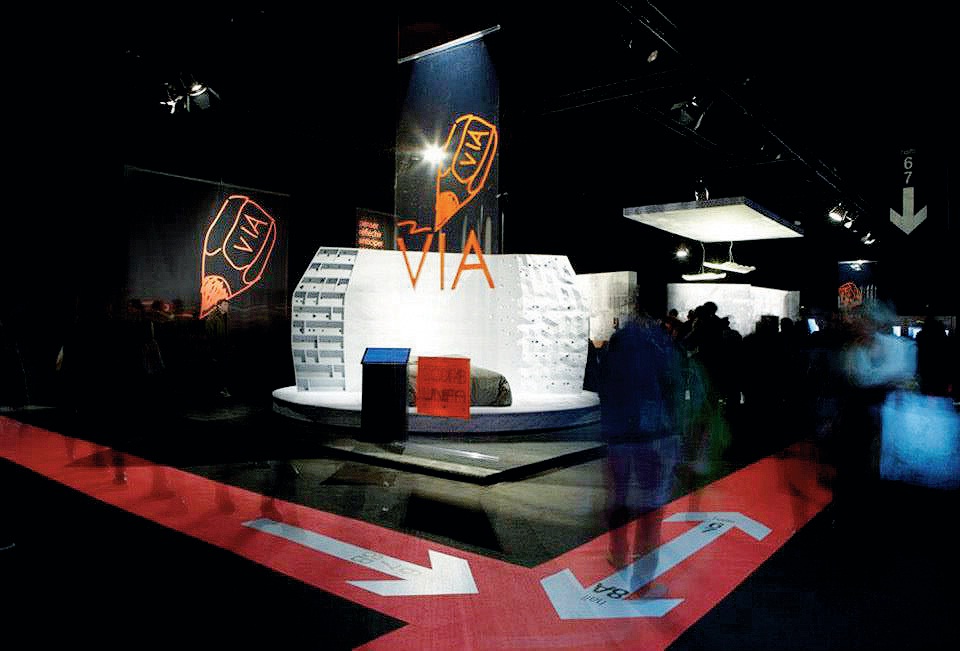 自1995年開辦以來，每年春、秋兩季，於法國首都巴黎舉