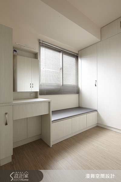 過去屋主的家是以現代風格作為設計主軸,但這次,他們