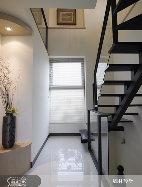 錯層設計的樓中樓建築架構，經常出現在獨棟或連棟透天