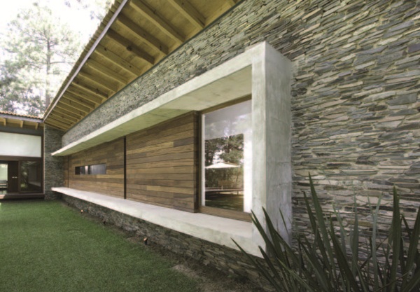 本案位於莫斯科，是屋主的第2個家，主要作為度假使用