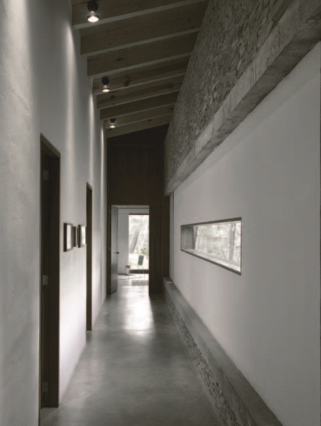 本案位於莫斯科，是屋主的第2個家，主要作為度假使用