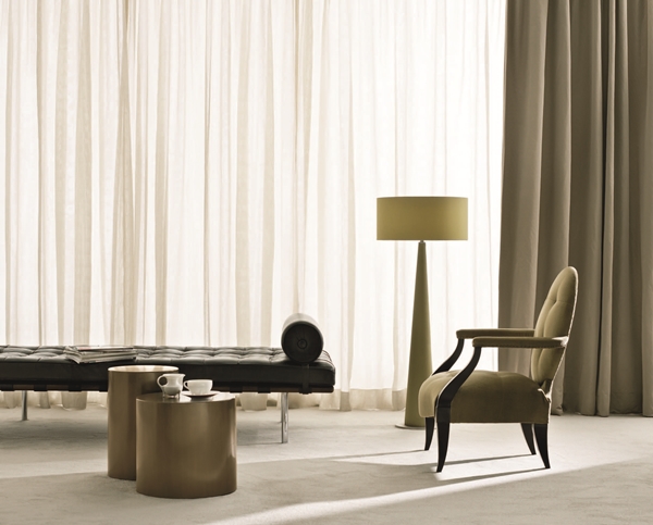 窗紗一般用於需要大量採光的公共空間、客廳、書房等，