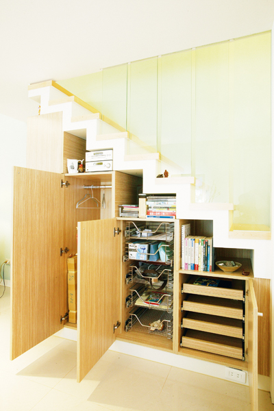 為了避免系統家具讓空間太死板,在這裡要教大家用系統