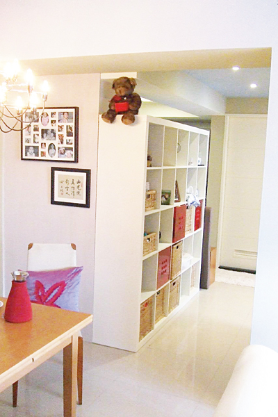 為了避免系統家具讓空間太死板,在這裡要教大家用系統