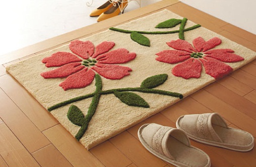 腳丫子溼答答的感覺超難受，最近春雨綿綿，出門回到家