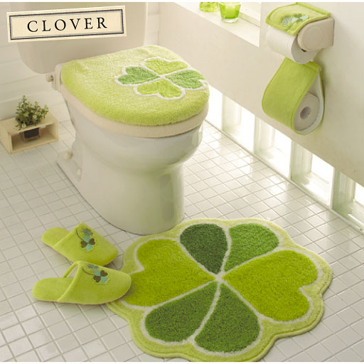 腳丫子溼答答的感覺超難受，最近春雨綿綿，出門回到家