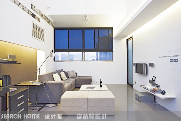 白色最能表現現代簡約風格的簡單,搭配黑色、銀色、灰