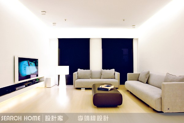 白色最能表現現代簡約風格的簡單,搭配黑色、銀色、灰