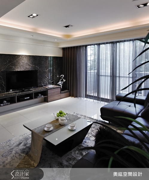 本案是位於新北市的五層樓透天別墅,每一層坪數大約為