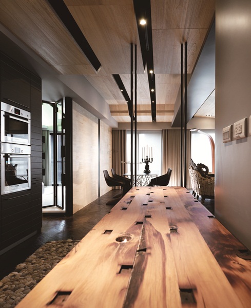 本案屋主是一對年輕夫妻，鍾情於現代感和自然況味，幾