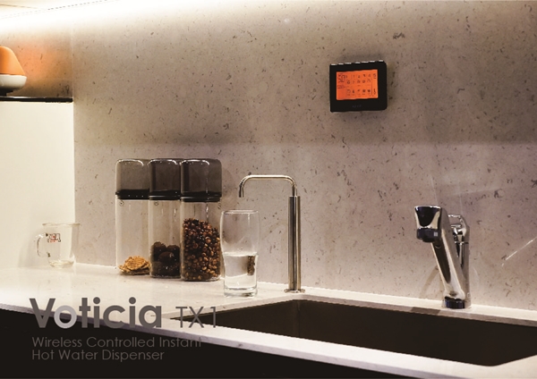 時尚俐落的開放型廚房,光線灑入明亮又舒適,搭配中島