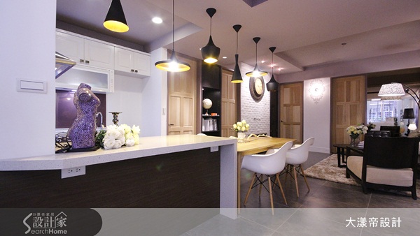 俗話說：吃飯皇帝大，由此可見餐廳在居家空間中所佔的