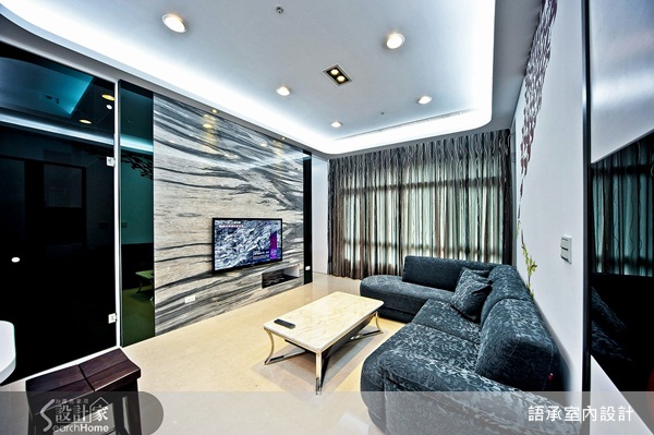 小編帶你看好宅:本案是位於新北市三重的新成屋,空間