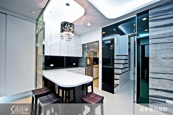 小編帶你看好宅:本案是位於新北市三重的新成屋,空間