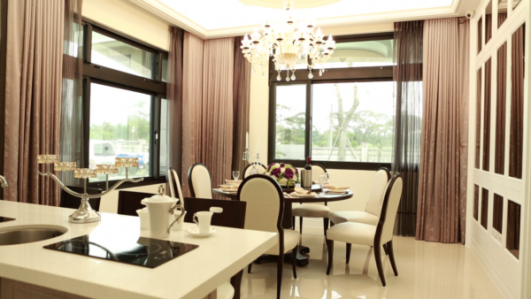 小編帶你看好宅:本案屬於自地自建的案例。屋主花了許