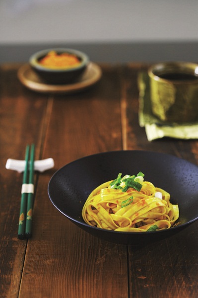 不論你懂不青草藥，相信許多人都喝過媽媽熬煮降火的青