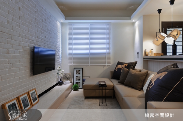 坪數雖然小，卻也不能消減追求風格的夢想。這間位於三
