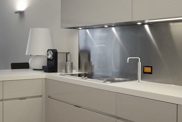 現代人重視健康,「水」是人體每天所需,隨時隨地都會