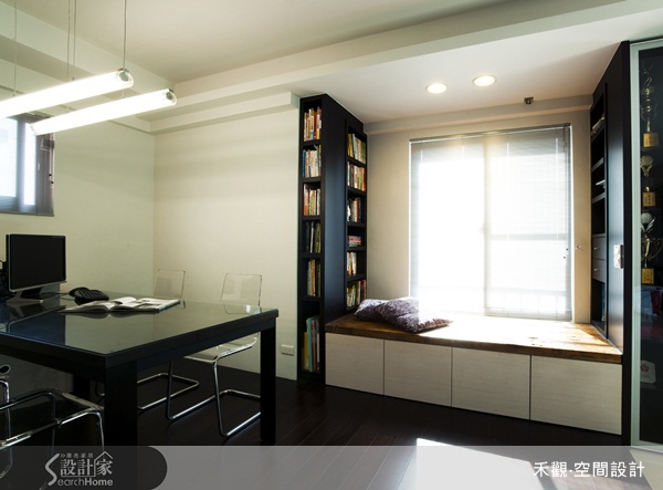 空間裡因為建築結構的關係,樑柱的視覺阻礙在所難免。