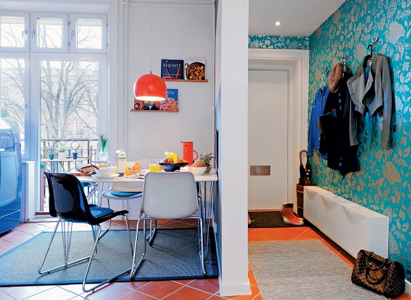 利用 IKEA 等平價家具，搭配老件及軟件佈置就能大大節省預算！