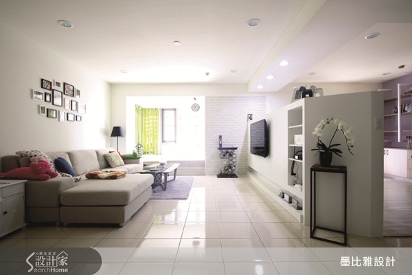 屋主夫妻買下這間位於台中市的12年中古屋,希望藉由墨