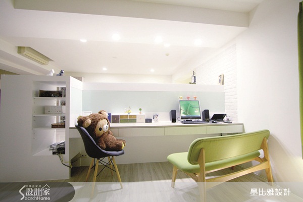 屋主夫妻買下這間位於台中市的12年中古屋,希望藉由墨