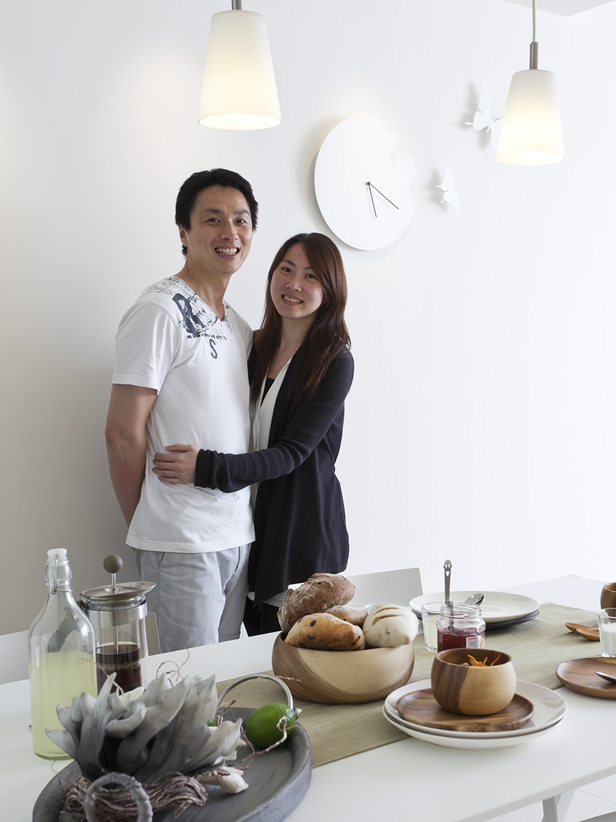 為了共築愛的小窩，這對新婚小夫妻在買下新房子之後，