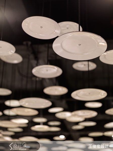 一盤盤的美食端上桌,每一口都是一個驚喜,這是來自台