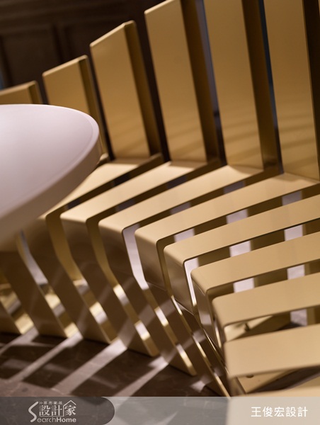 一盤盤的美食端上桌，每一口都是一個驚喜，這是來自台