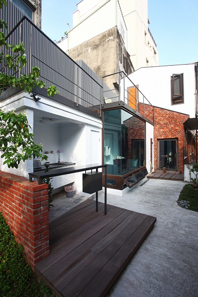 小編帶你看好宅:本案是位於台南的六十年透天古厝改建