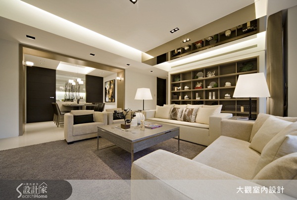 展示櫃屬於開放式的櫃體設計,常見於現代風以及其他類