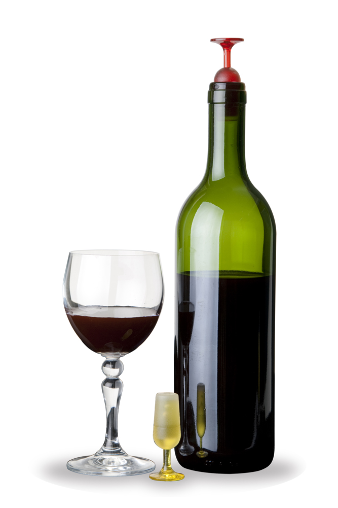 到朋友家聚餐作客,總少不了要帶上一瓶紅酒同樂,用塑