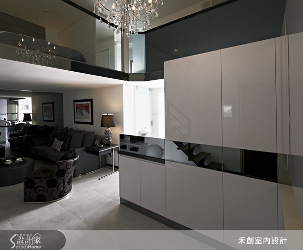 屋齡10年的9＋6坪夾層屋擁有超強收納，卻感受不到壓迫