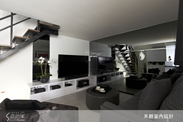 屋齡10年的9＋6坪夾層屋擁有超強收納，卻感受不到壓迫