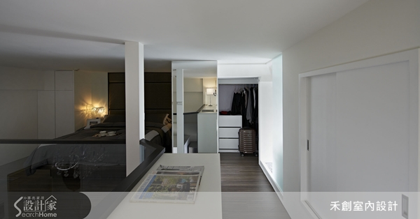 屋齡10年的9＋6坪夾層屋擁有超強收納，卻感受不到壓迫