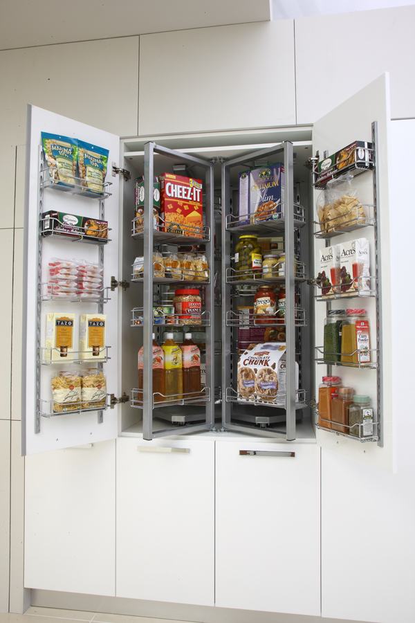 在室內設計領域中，廚房的規劃，必須在美感要求外，還