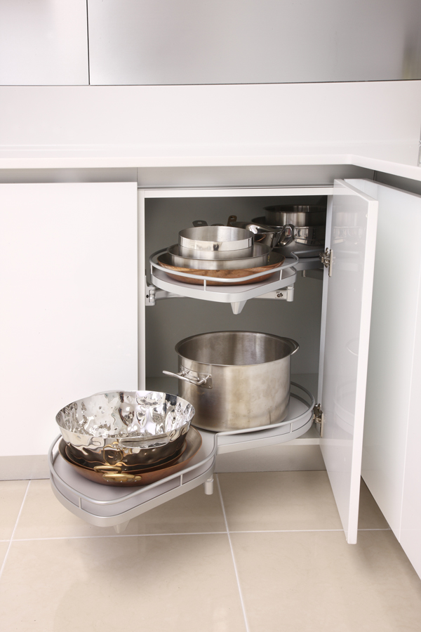 在室內設計領域中，廚房的規劃，必須在美感要求外，還