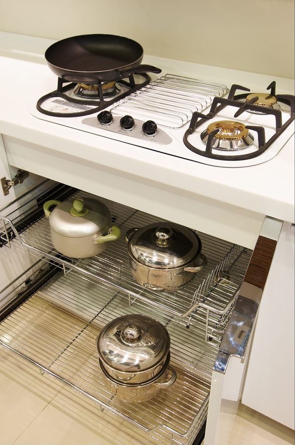 在室內設計領域中，廚房的規劃，必須在美感要求外，還