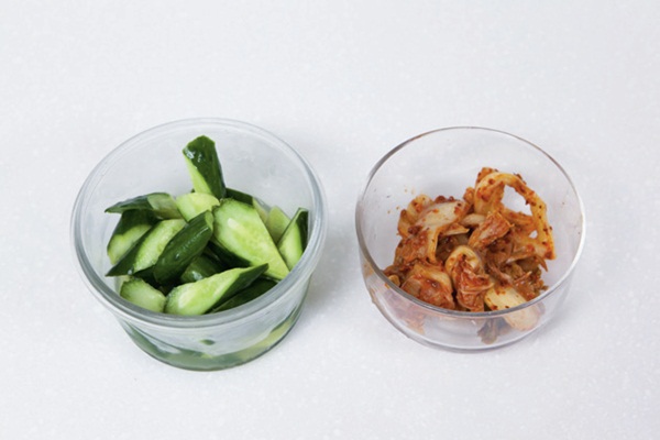 當開放式廚房變得普及，總是堆滿了雜物的廚房收納顯得