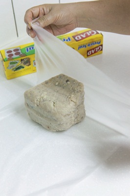 當開放式廚房變得普及，總是堆滿了雜物的廚房收納顯得