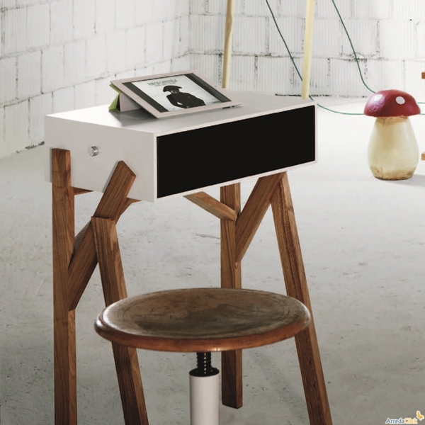 居家在規劃影音設備陳列時,經常最頭痛就是笨重龐大又