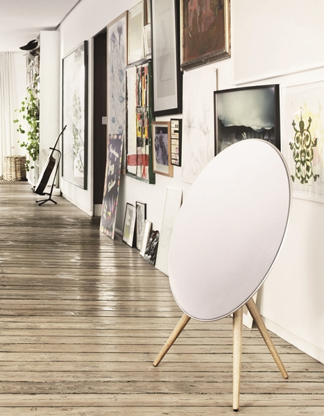 居家在規劃影音設備陳列時,經常最頭痛就是笨重龐大又